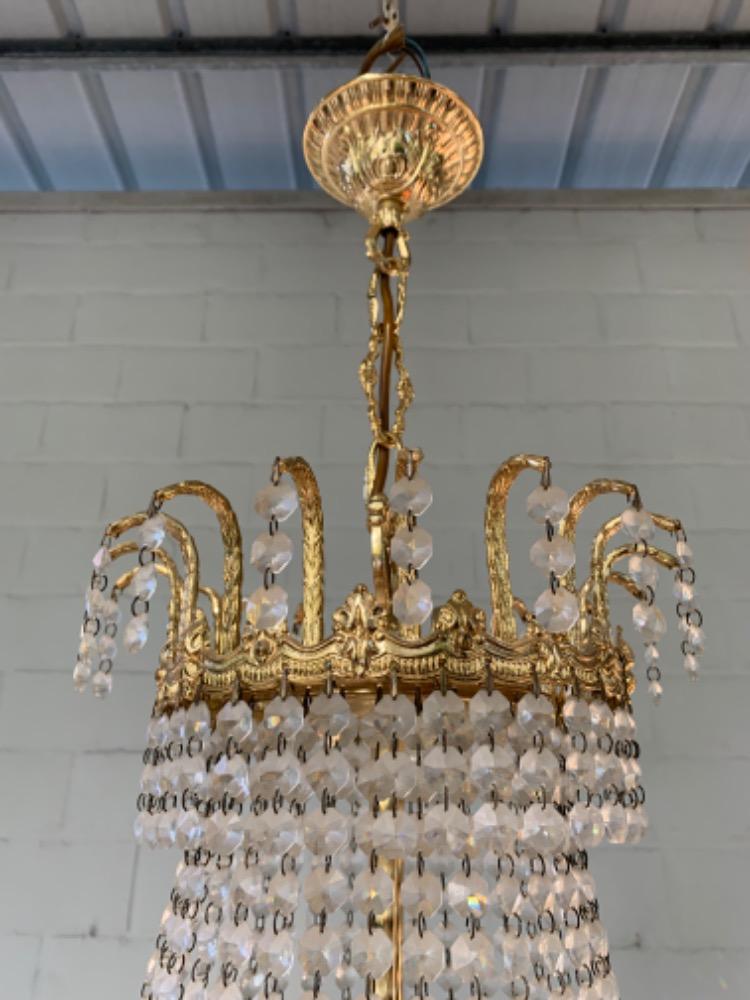 Chandelier 