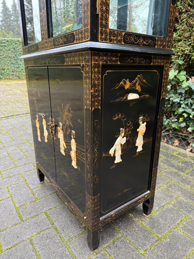 Chinese Display cabinet