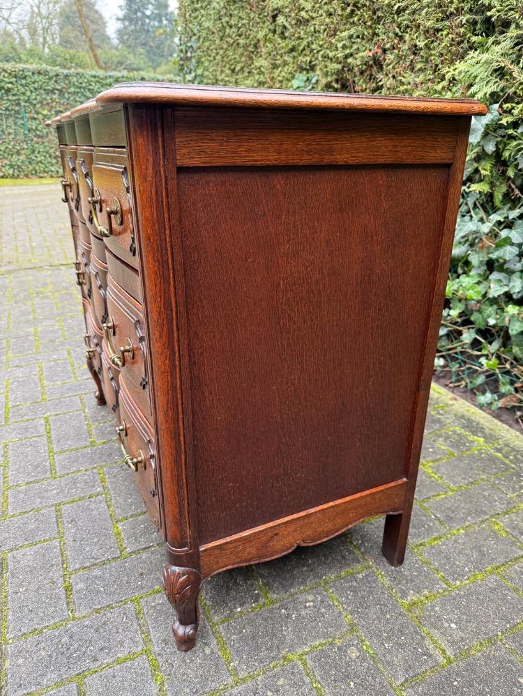 Country French Chest of drawers