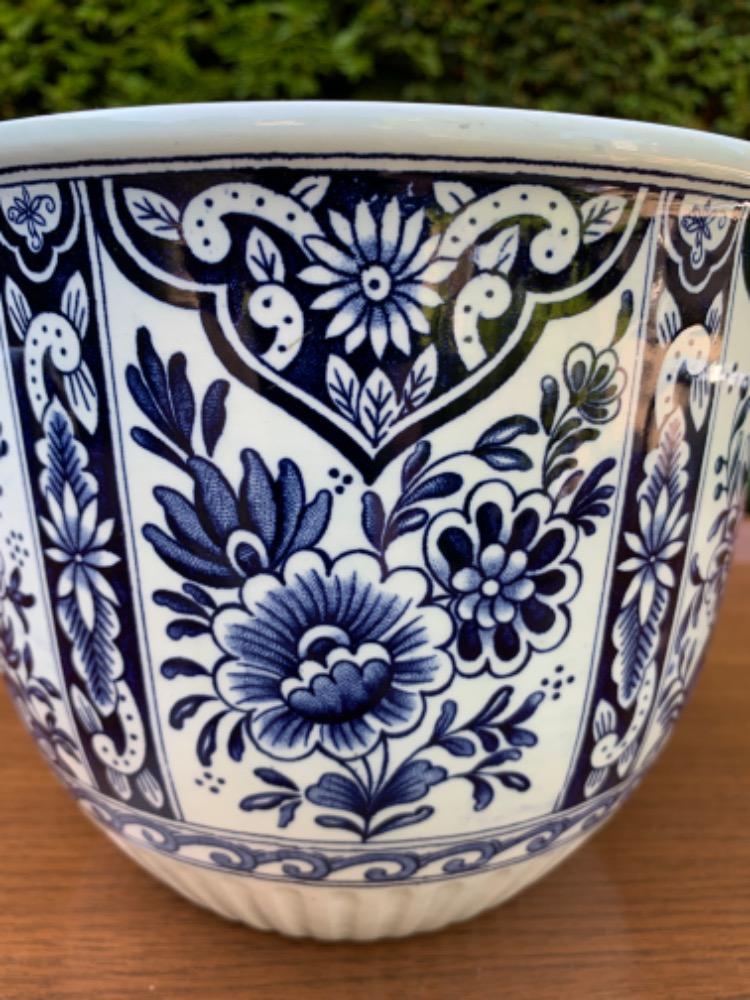 Delft Flower pot