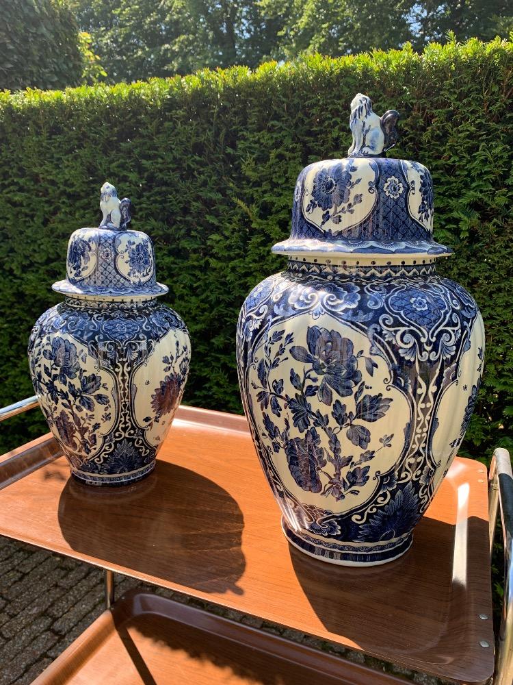 Delft style Pair of lidded pots