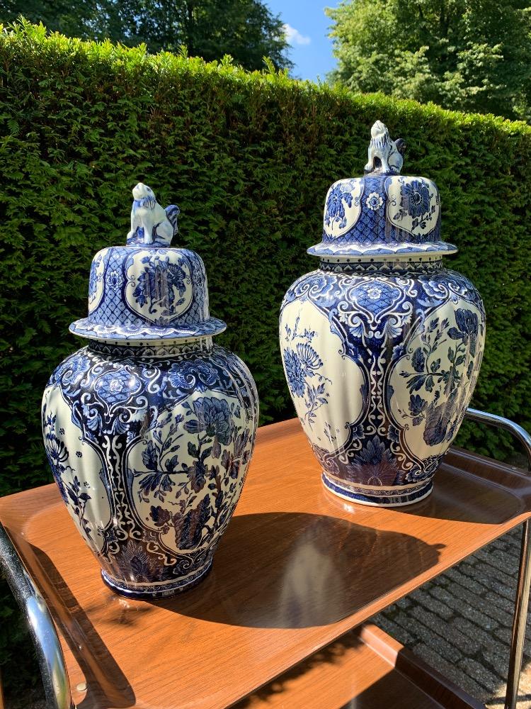 Delft style Pair of lidded pots