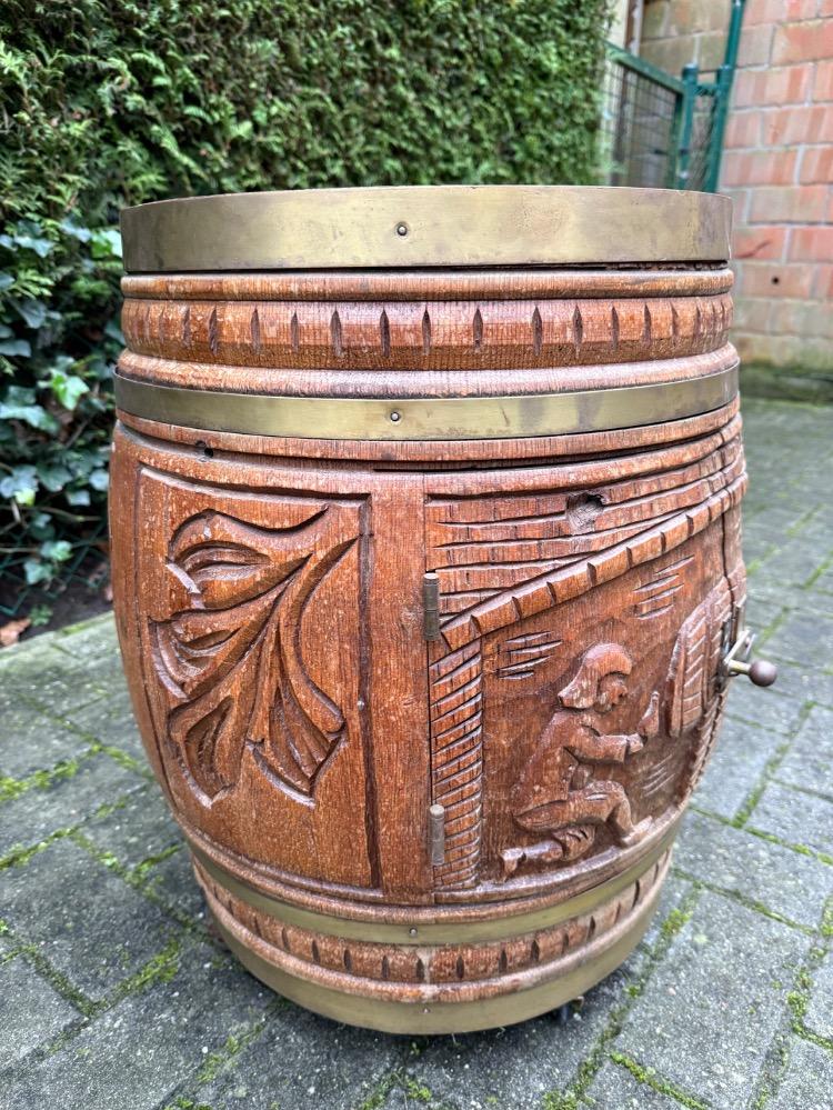 Flemish style Bar barrel