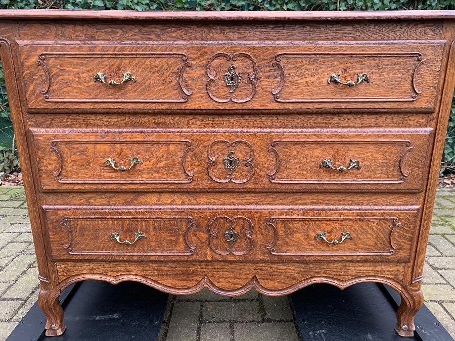 Louis Xv Chest Of Drawers Furniture Inventory Glantiques