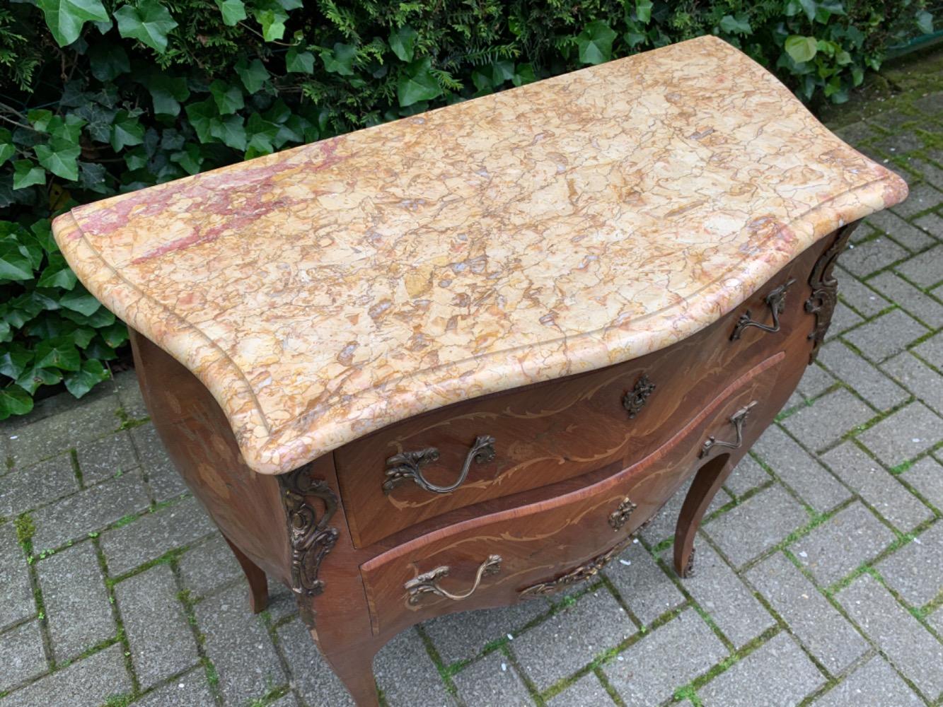 Louis XV style Chest of drawers