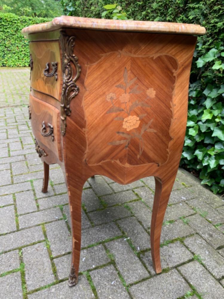 Louis XV style Chest of drawers