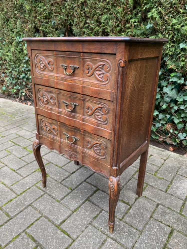 Louis XV style Chest of drawers