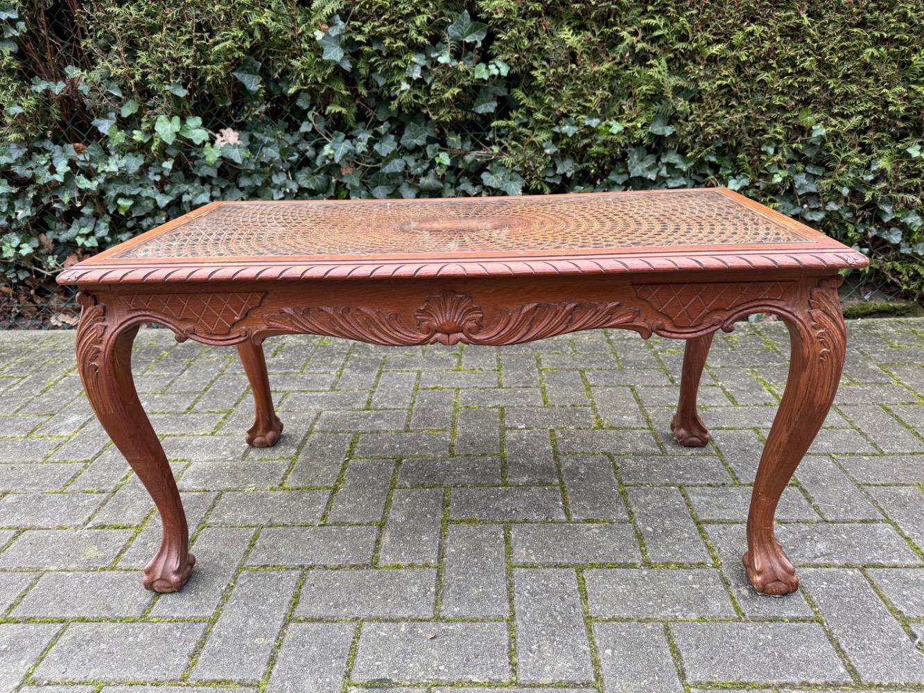 Louis XV style Coffee table