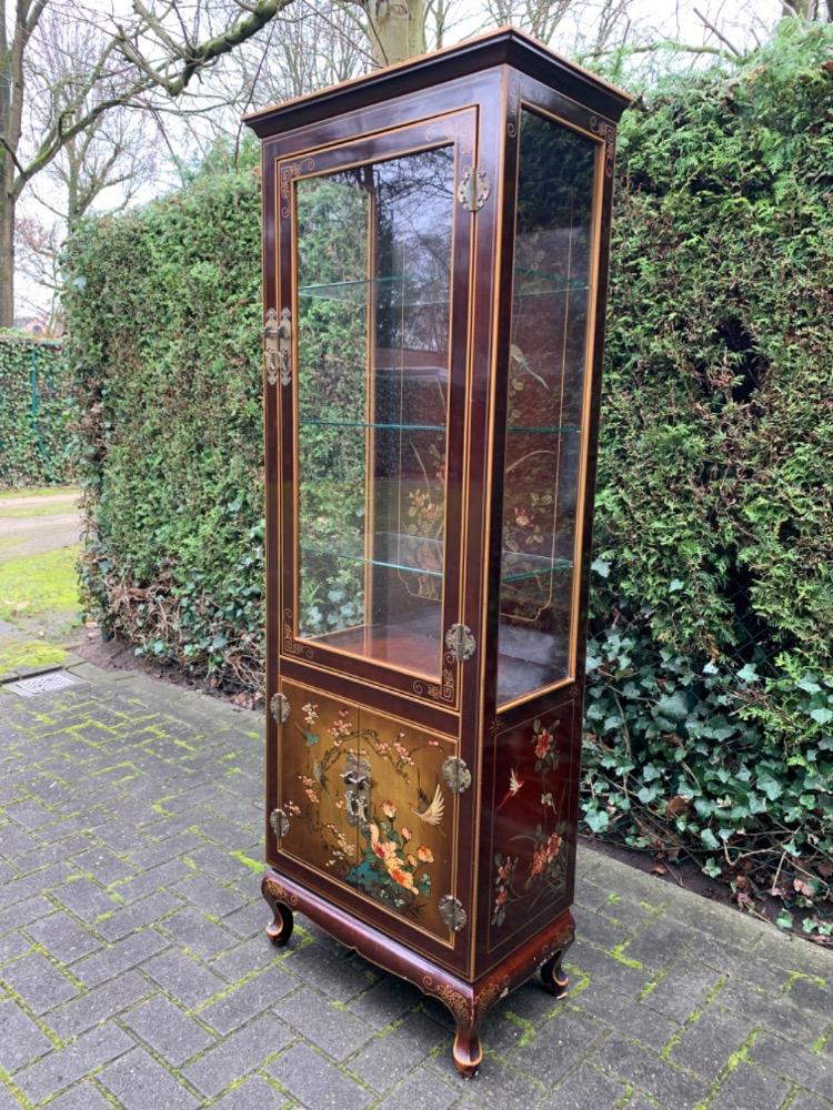 Oriental Display cabinet