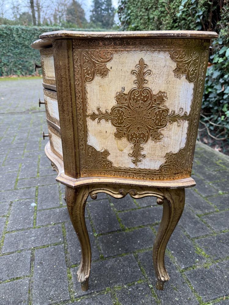 Rococo Chest of drawers