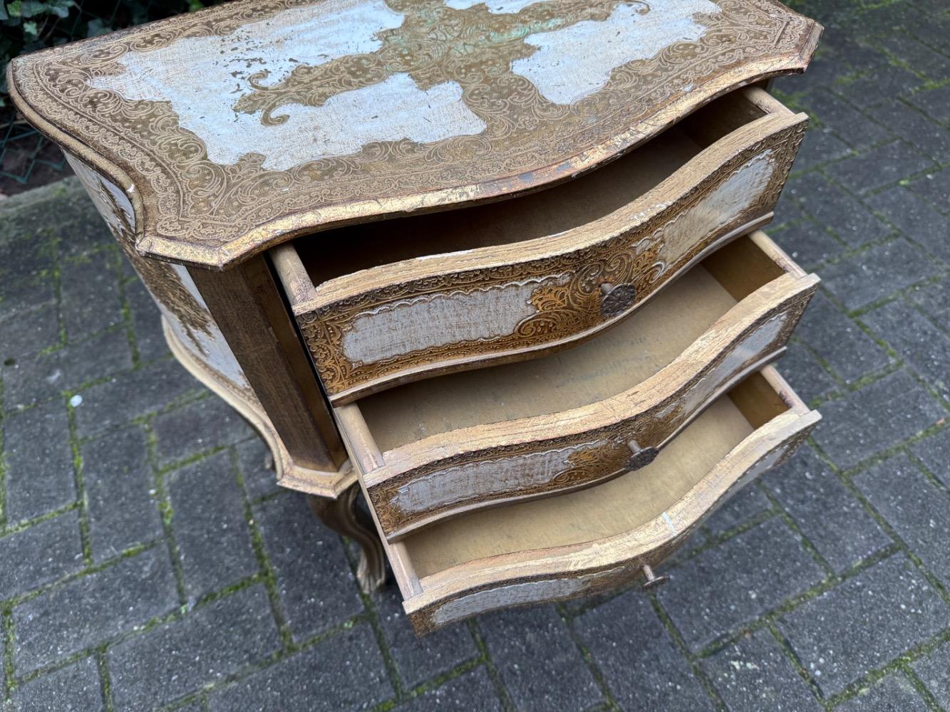 Rococo Chest of drawers