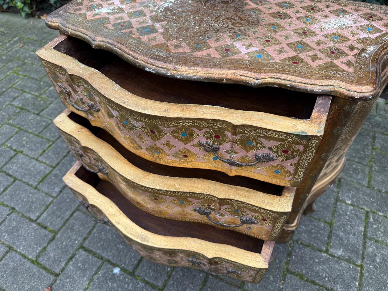 Rococo Chest of drawers