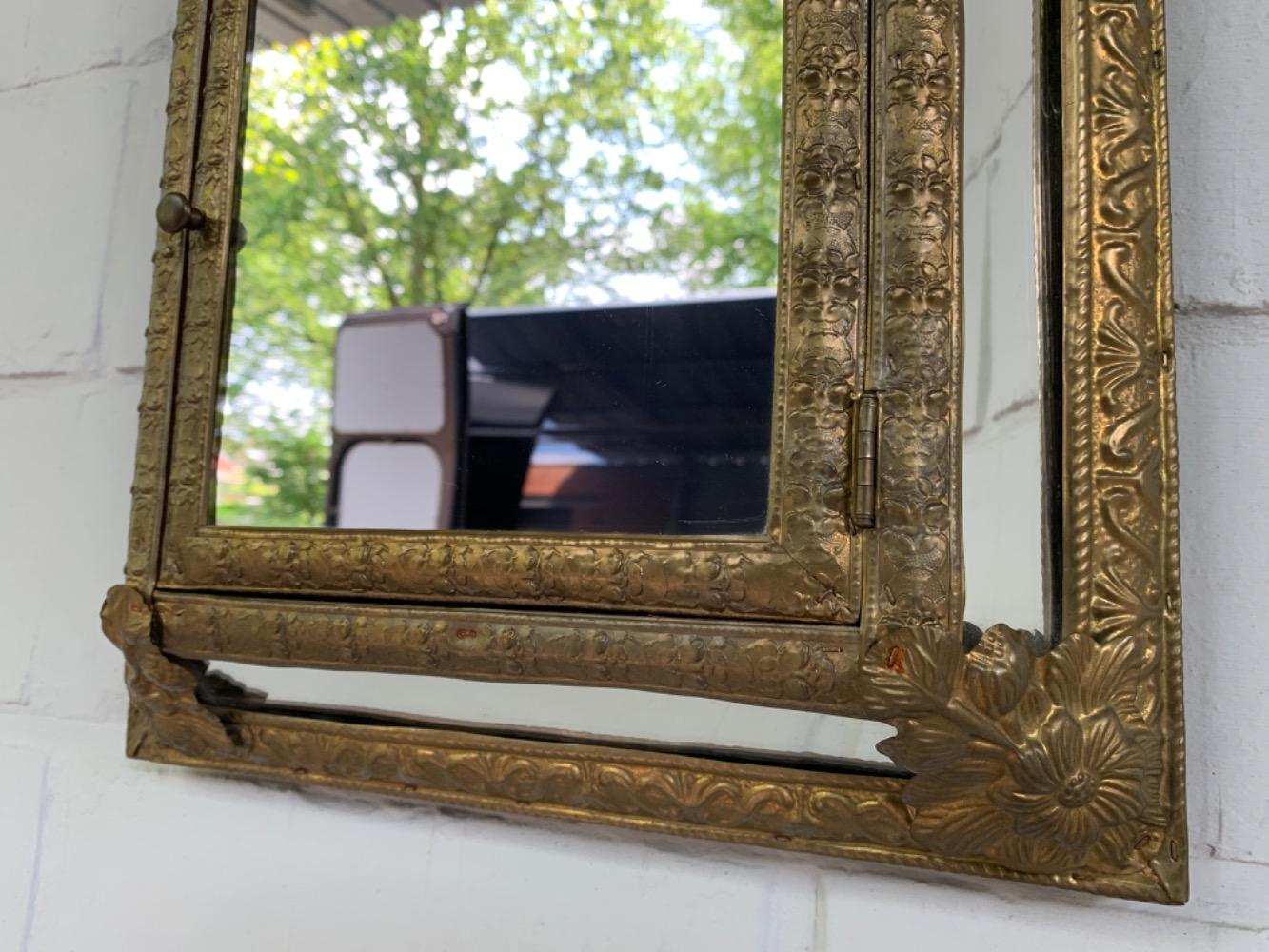 Vintage Mirror cabinet